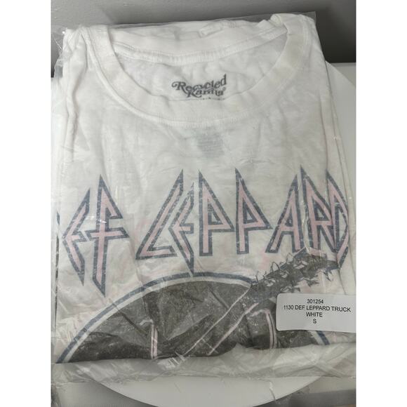 NWT Recycled Karma Def Leppard Semi Truck White T-Shirt Sz S - Picture 3 of 4